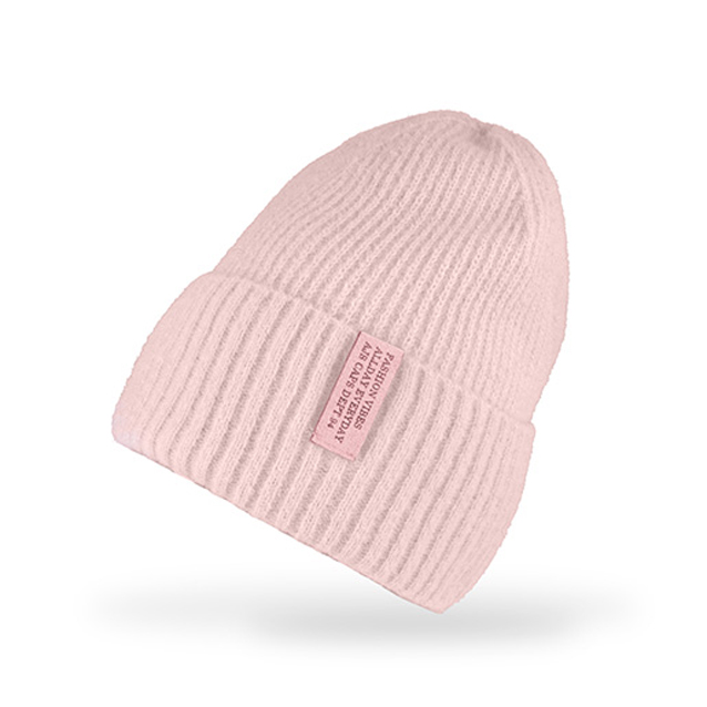 Dámska zimná čiapka s patentom Ajs 56-58 cm