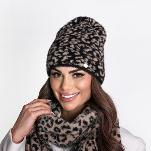 Dámska čiapka na zimu s leopardím vzorom 56-58 cm