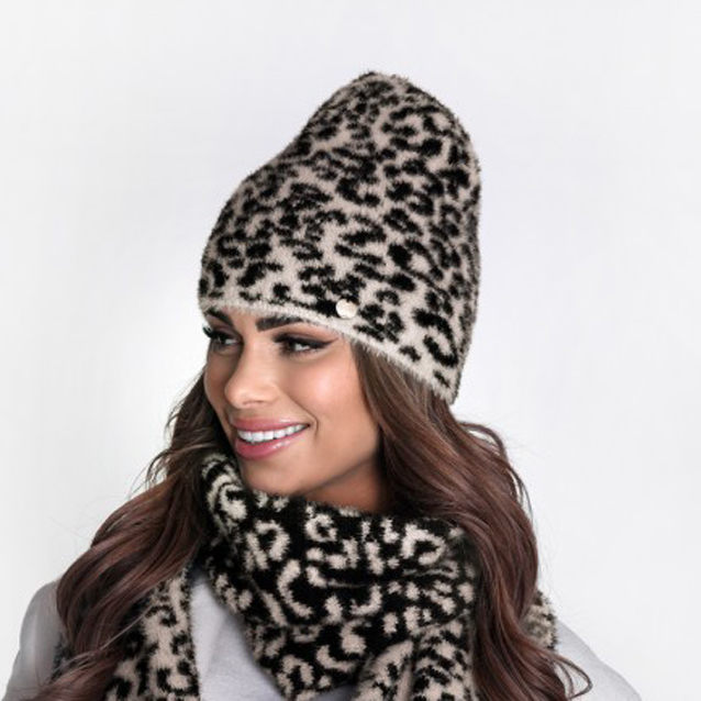 Dámska čiapka na zimu s leopardím vzorom 56-58 cm