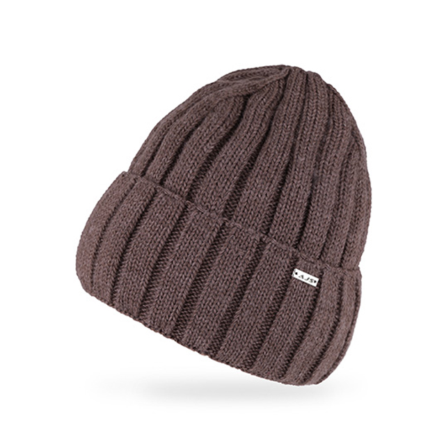 Pánska zimná čiapka Ajs s patentom