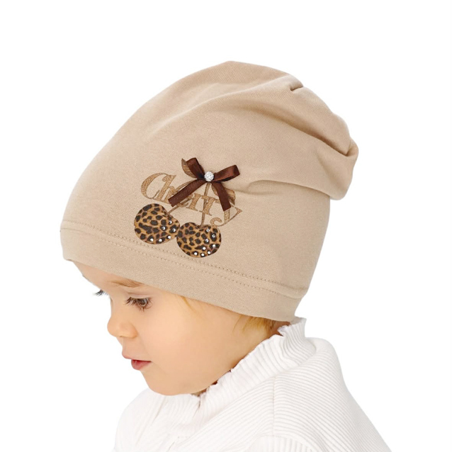 Bavlnená čiapka s aplikáciou na jar a jeseň 